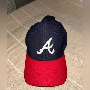 Atlanta Braves Baseball Fitted Hat Size Lg/XL